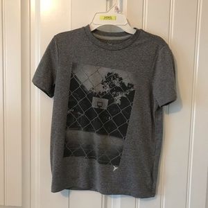 Boys gray short sleeve shirt